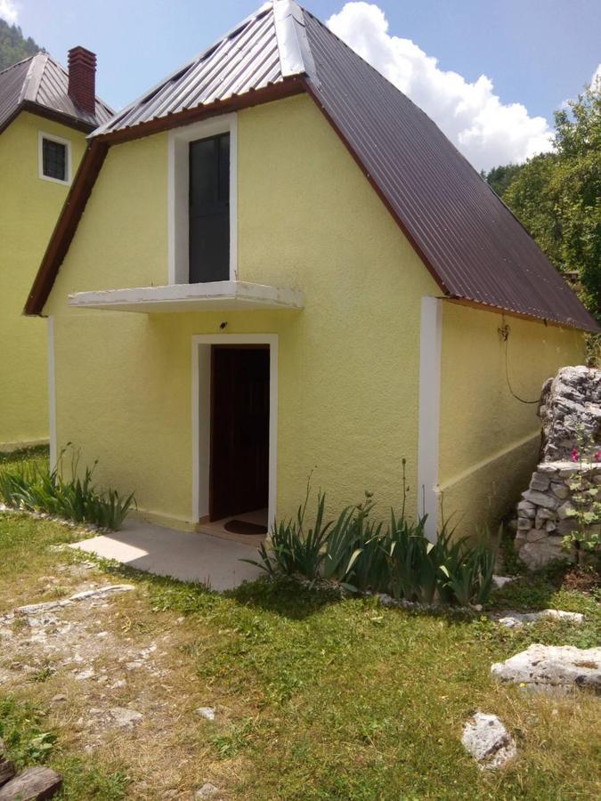 Bujtina Ahmetaj Villa Valbona Esterno foto